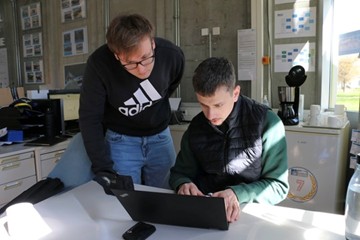 Zusammenarbeit im Hangar