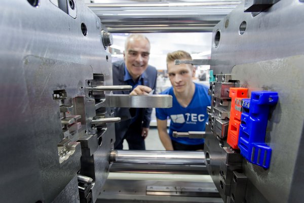 Studentinnen im Labor.